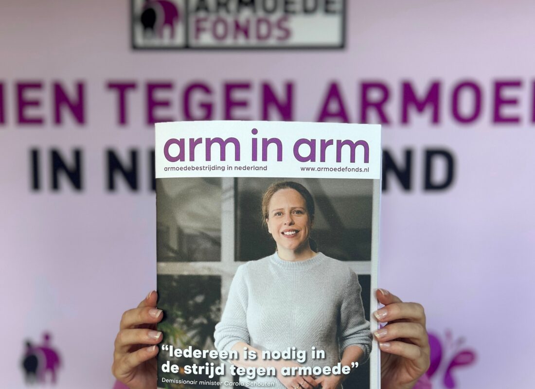 Armoedefonds lanceert magazine Arm in Arm